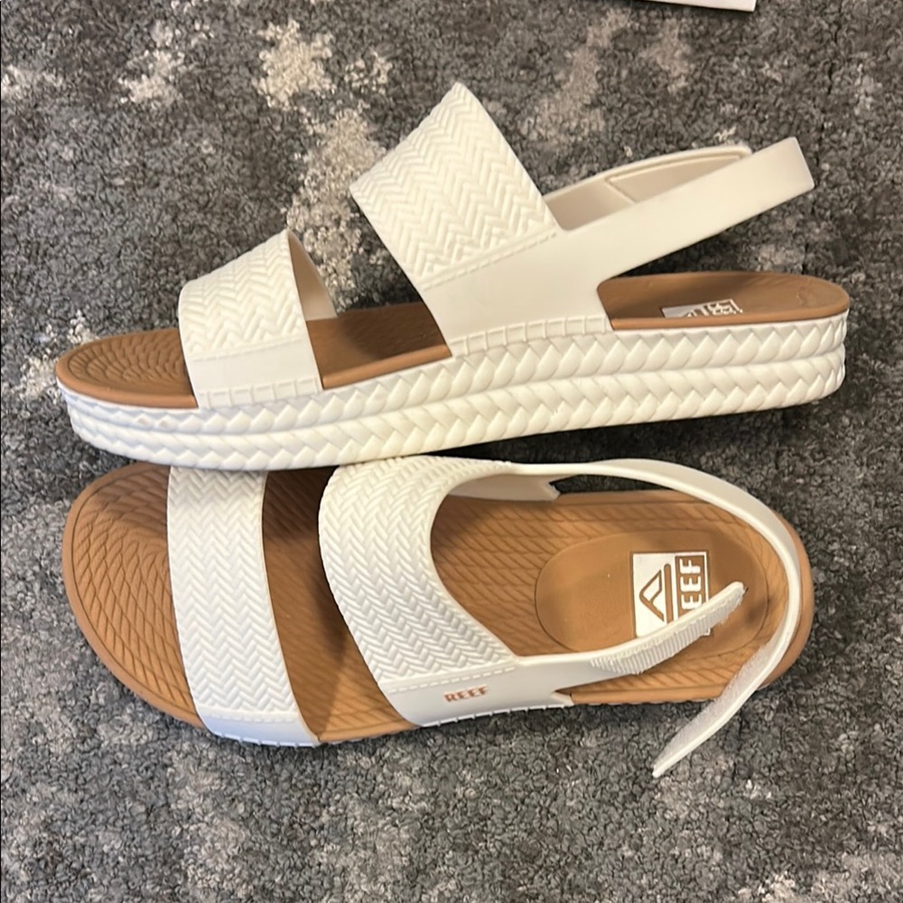 $85 each 2 $60 Reef Tan and Black Slide Sandals size 7 - Picture 6 of 12